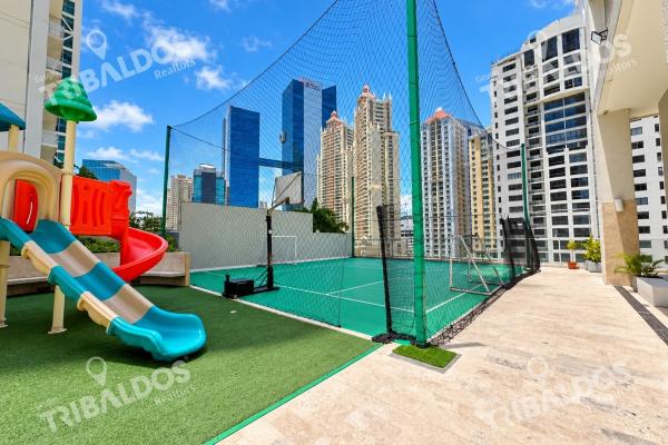 Oceanfront apartment for sale | 204 m2