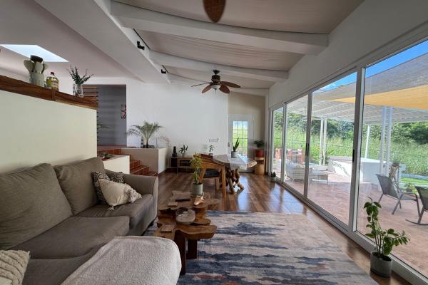 Casa privada con piscina y amplio terreno en coronado