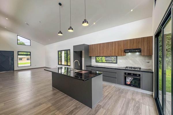 Contemporary home for sale in alto boquete