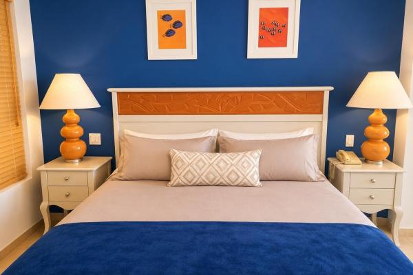 Studio apartment in solarium coronado bay