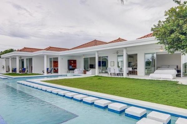 Spectacular beach house in costa esmeralda