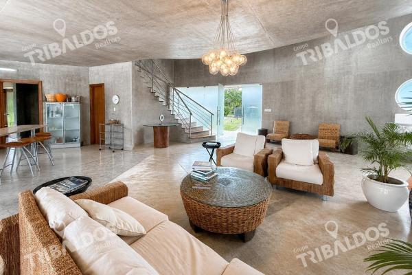 Modern residence for sale in coronado