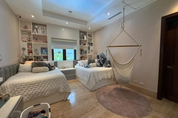 Sale of house in ph fairway estates, santa maría