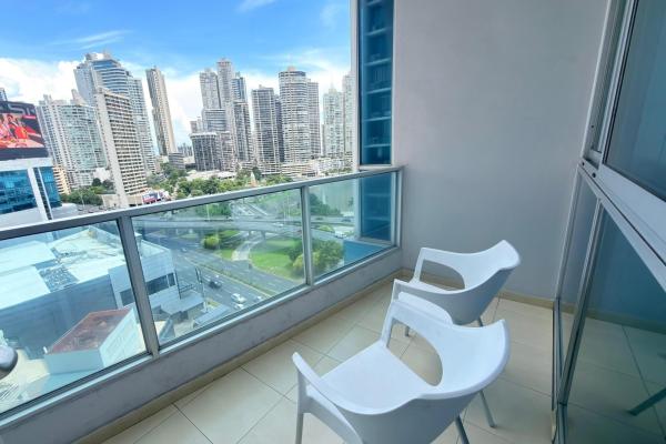 Venta de unidad en ph. grandbay tower