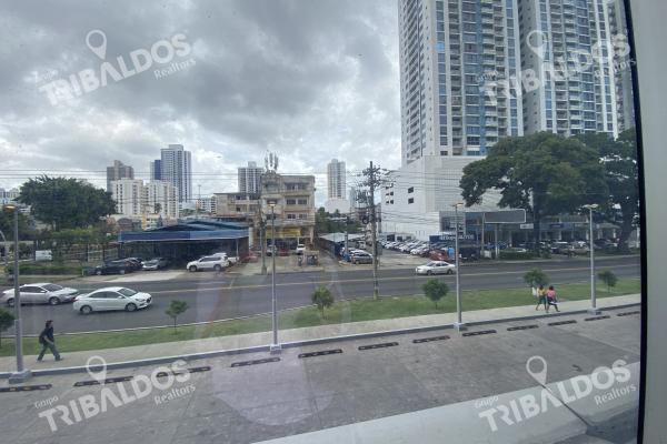 Venta de local comercial en park square medical center