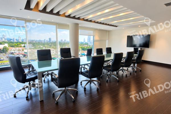 Venta de oficina en ph bmw plaza, calle 50