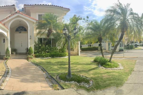 Costa azul residence with pool for rent