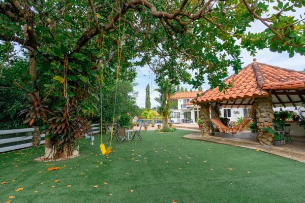 Beach hous in punta barco resort – near coronado