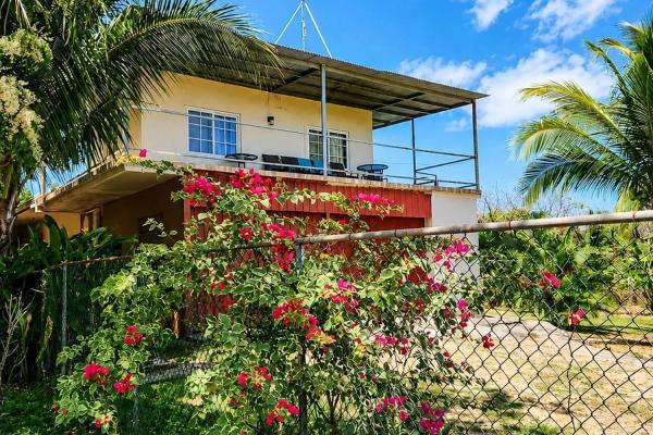 Casa de 3 habitaciones y apartamento cerca de la playa el estero