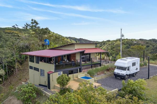 Casa con vista al mar en venta en altos de malena torio