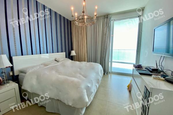 Apartamento en santa clara residences de 7 recámaras, 2 cocinas, 4 estacionamientos.