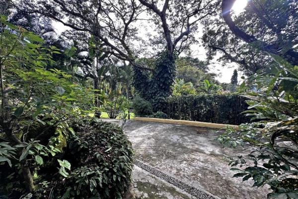 Oportunidad! se vende hermosa casa con piscina en altos del maría