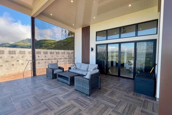 Full solar mountain villa