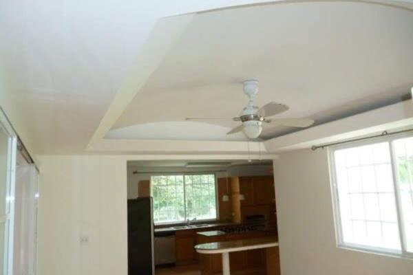 House for sale with land in coloncito, chame
