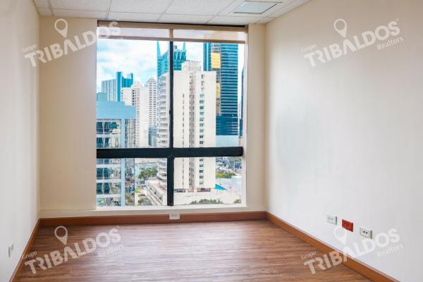 Oficina corporativa lista para ocupar en calle 50