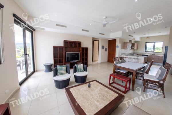 Venta de apartamento en ph hoyo 18 islamar, vista mar