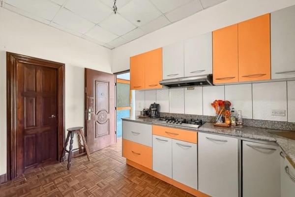 4-bedroom hacienda-style home in david