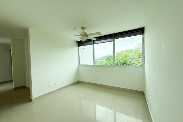Amplio apartamento familiar en venta en pine hill