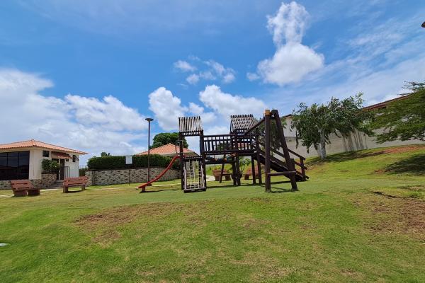 Sale of family house in ph sunset hills, costa verde