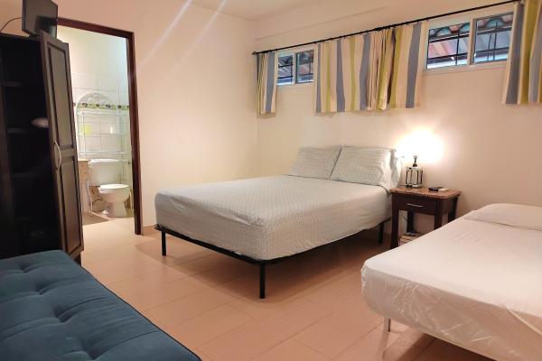 San carlos oasis: 4br house, guest house & pool