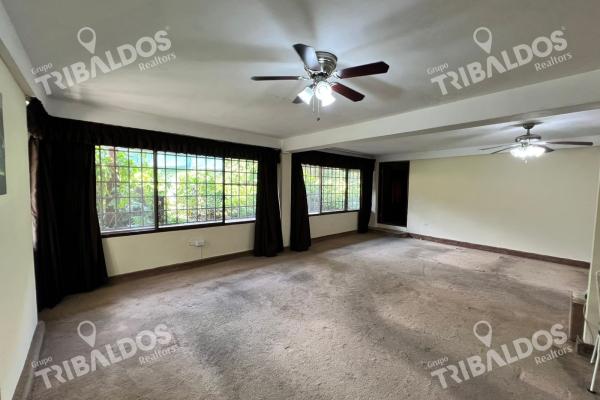 Venta de terreno con mejoras en el carmen