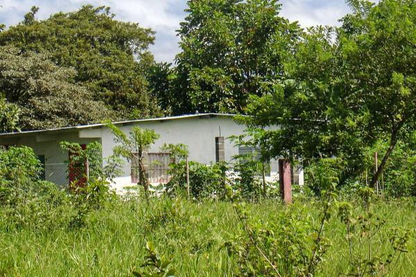 16,113 m² land with creek & mountain views, dolega