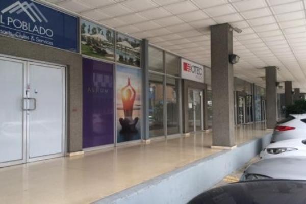 Local comercial en plaza ancana