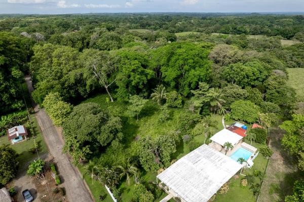 Se vende 2.02 hectareas planas en las lajas chiriqui