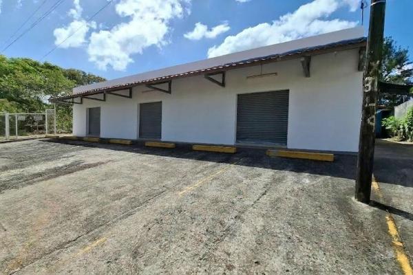 Ollas abajo plaza comercial en venta
