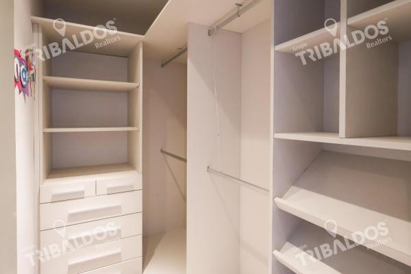 Venta de apartamento frente al mar | remodelado | 4 parkings | coco del mar
