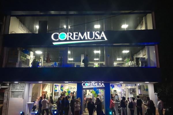 Venta de edificio comercial en la central de chitré (negociable)