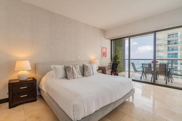 Comfortable high-floor 2-bedroom apartment
