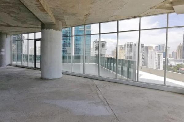 Oficina en gris, piso completo en calle 50, revolution tower