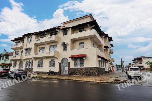 For sale building renting la riviera in colon