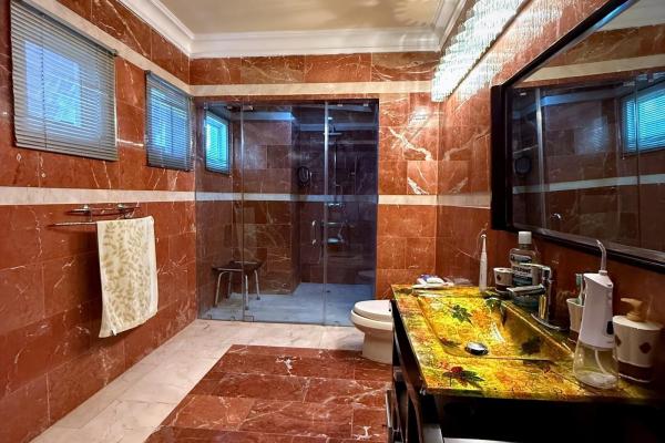 Casa en venta en residencial gold point – amplia y lujosa