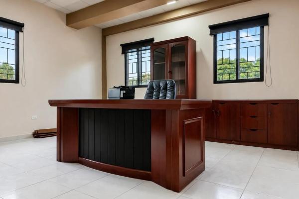 Commercial building for sale in downtown david