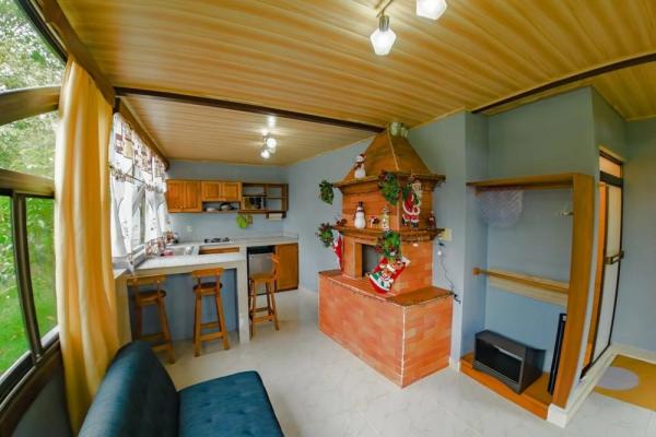 Cabaña con vistas al volcán barú en venta en jaramillo