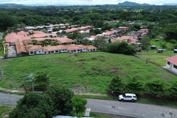 Commercial lot for sale in david