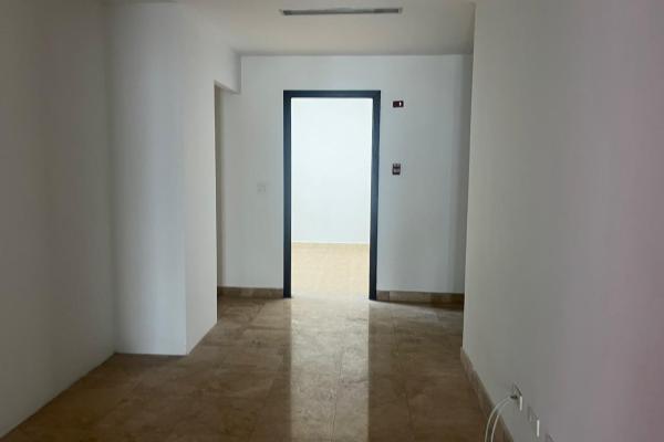 Banco vende penthouse en ph titanium