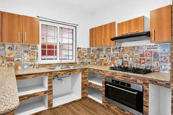3-bedroom home & apartment near el estero beach