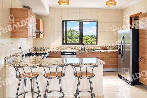 Sale of beach apartment in islamar, vistamar golf & beach - san carlos