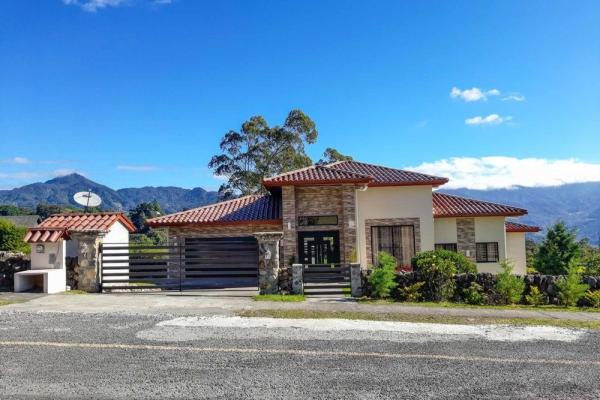 Outstanding home in cerro verde estates, boquete