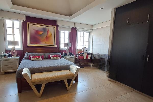 Sale of house in villa valencia, costa sur with solar panels