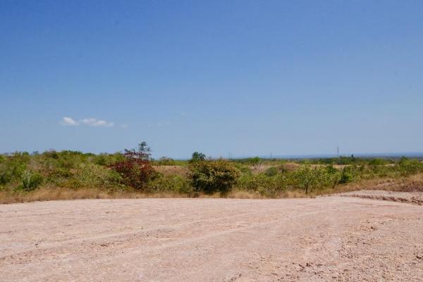 7.5 hectares land, ocean and mountains views