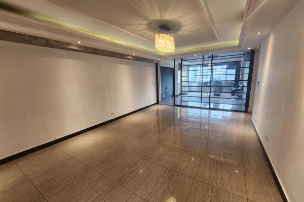Sale of apartment in cibeles building, villa de las fuentes