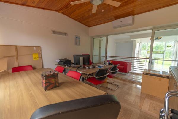 Casa adosada de cuatro dormitorios en playa en costa blanca golf & villas