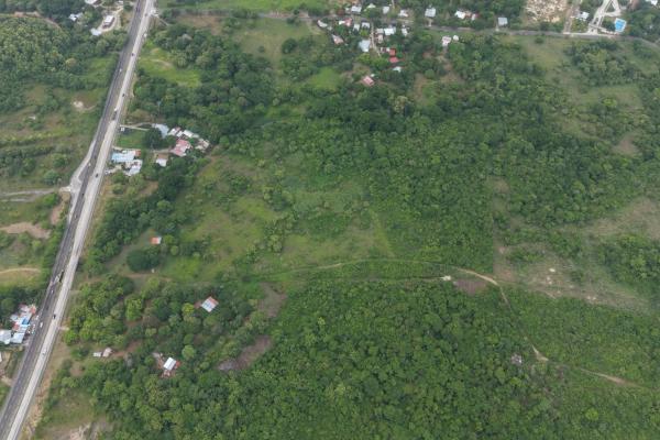 Venta de terreno en punta barco