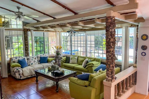 Coronado golf club home with pool