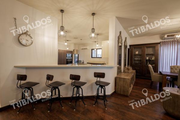 Venta de casa en ph embassy club, clayton