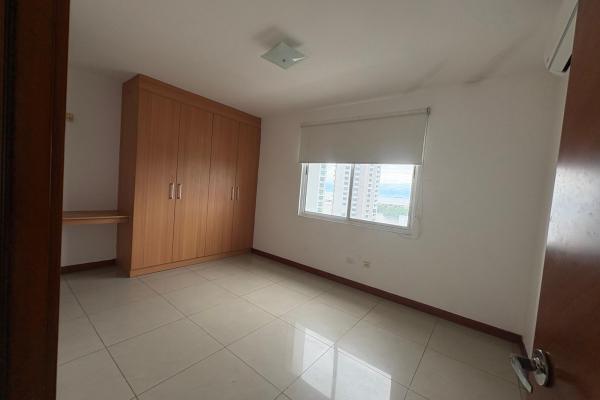 Apartment for sale in ph bahia del golf